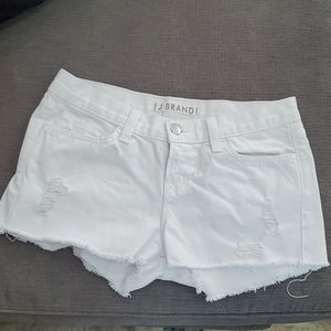 💥50% sale💥 **FLAWED** J Brand vixen white cutoff shorts #653